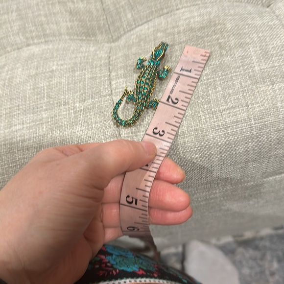 Elegant Gold and Blue Reptile Brooch NEW - Picture 6 of 6